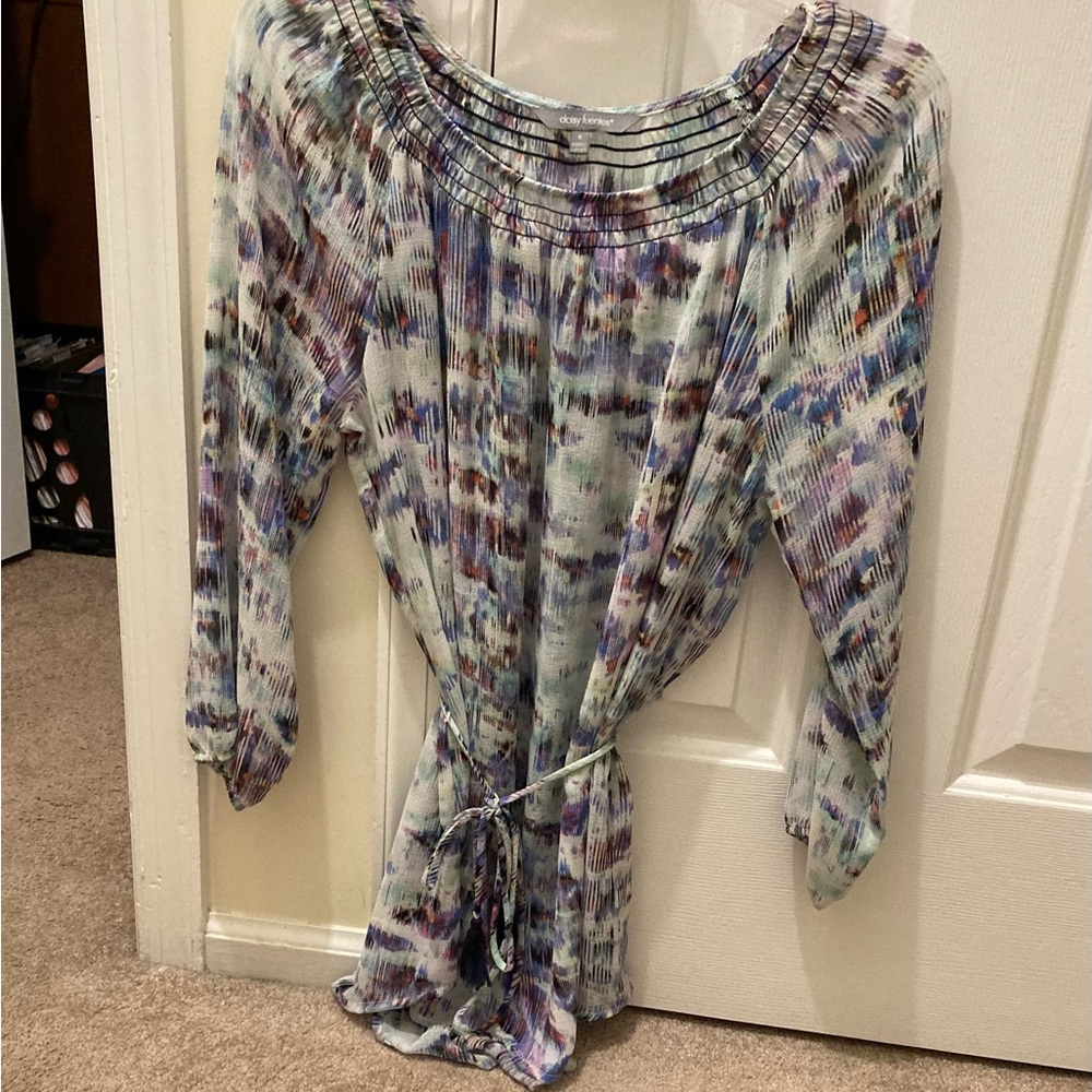 Longer Daisy Fuentes belted top